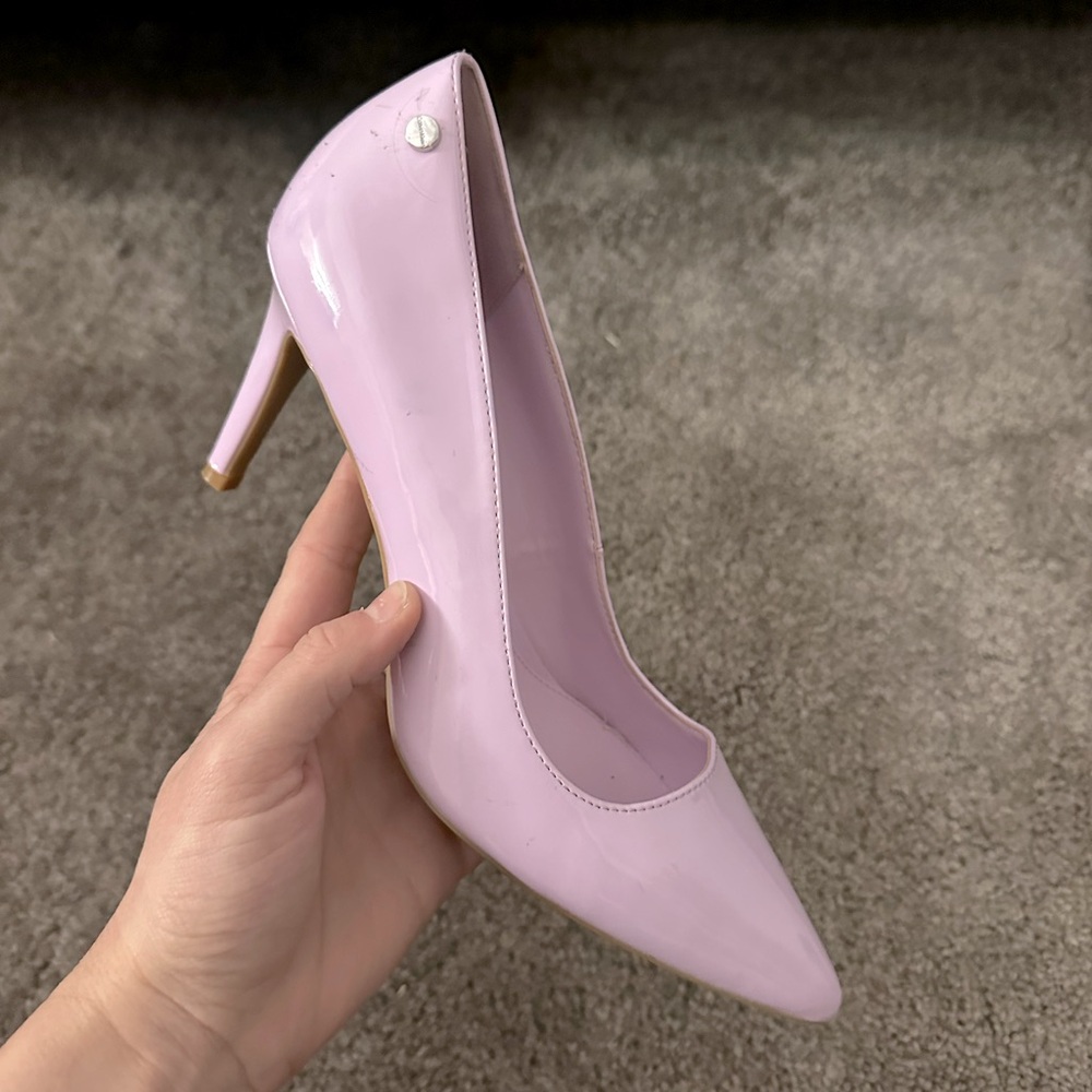 Lilac Michael Kohrs heels. Never worn size 7.5